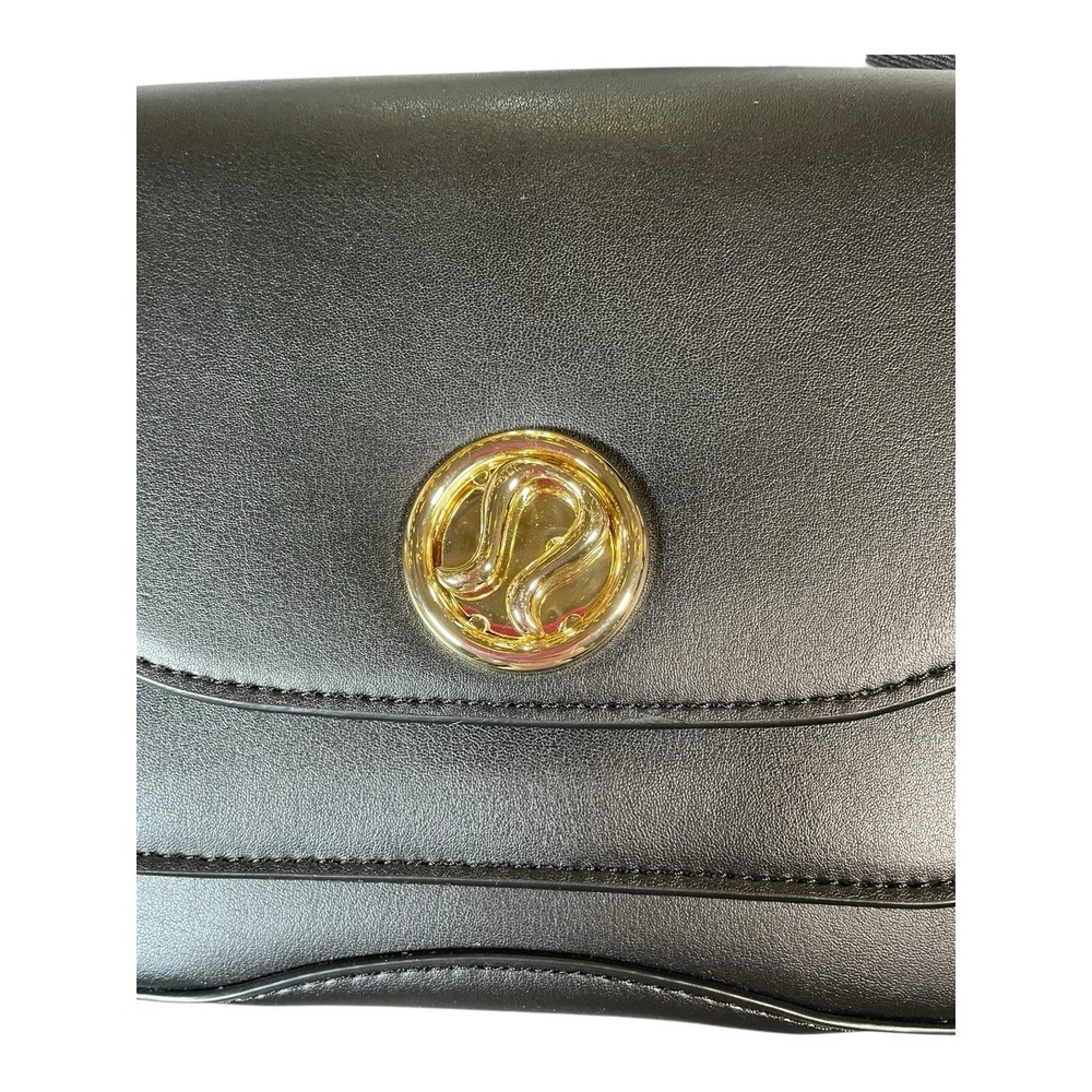Lululemon Cactus Leather Crossbody Bag Black With Gold Hardware & Dust Bag - Picture 5 of 16